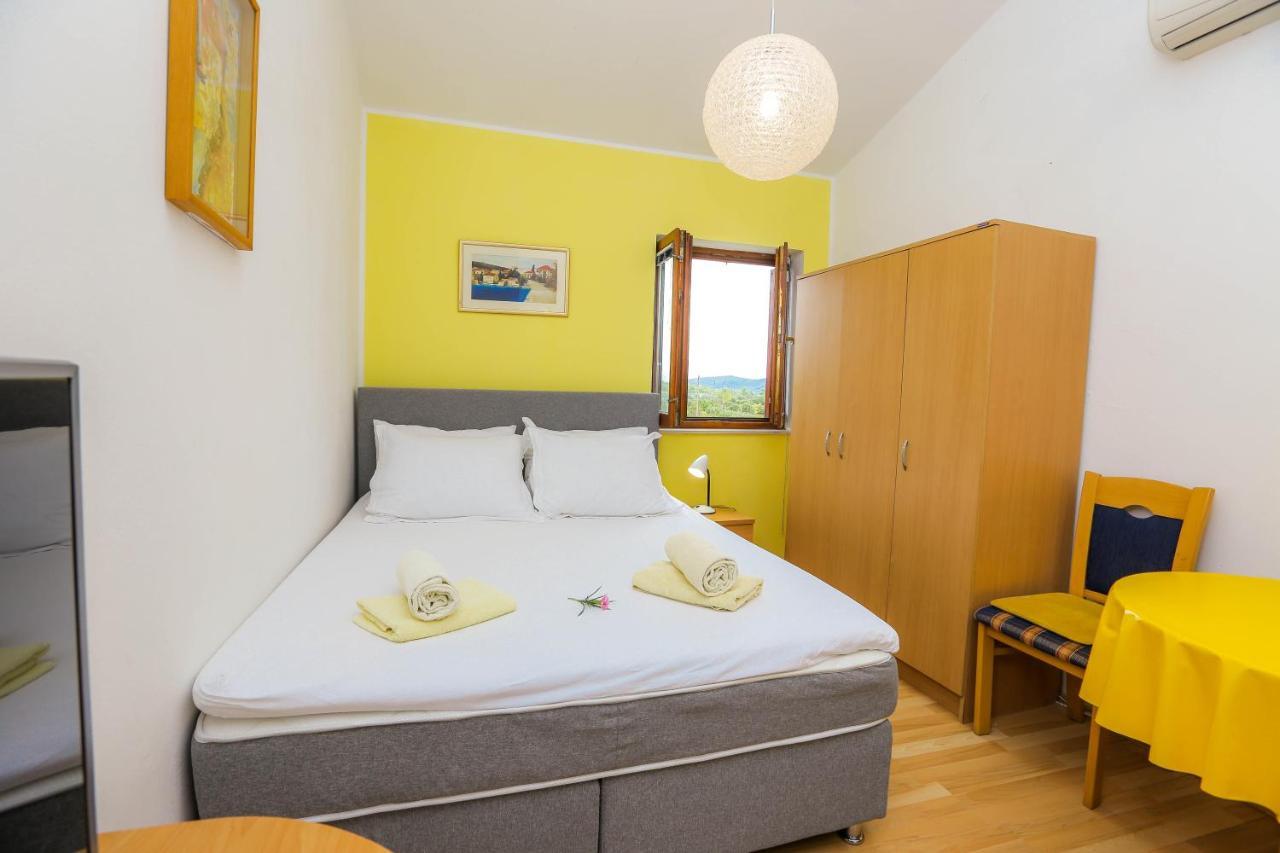 Apartment Maslina Bozava