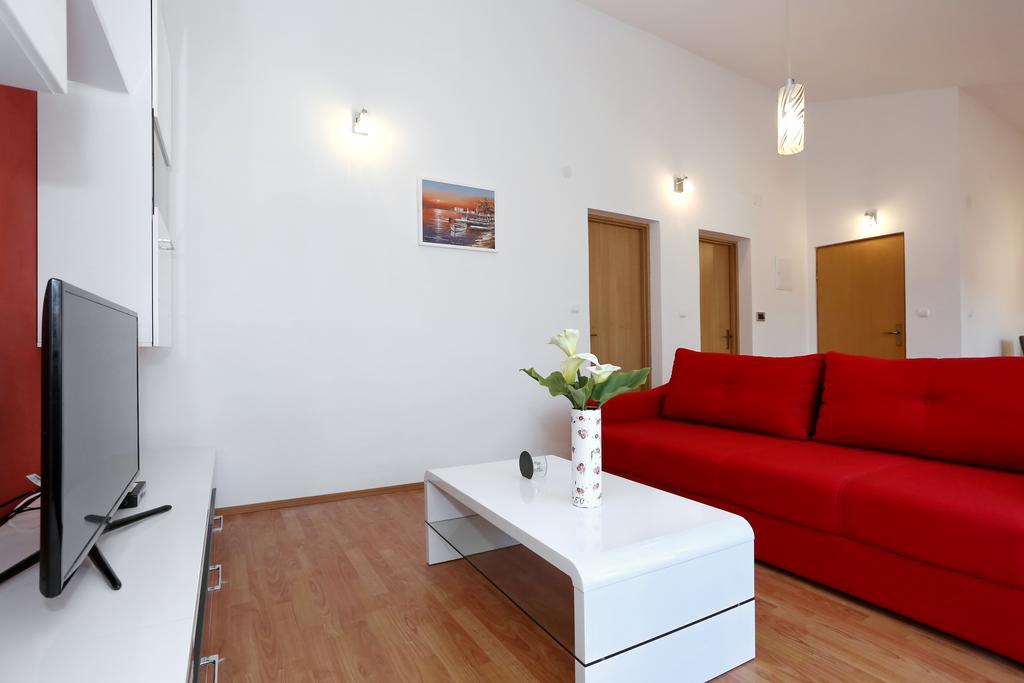 Apartment Maslina Bozava
